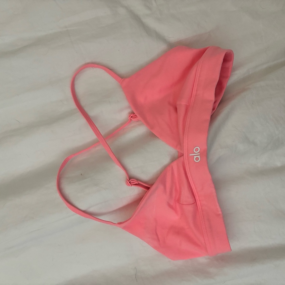 ALO Yoga Bubblegum Pink Sports Bra